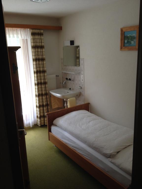 Hotel Adler Saas-Grund Room photo